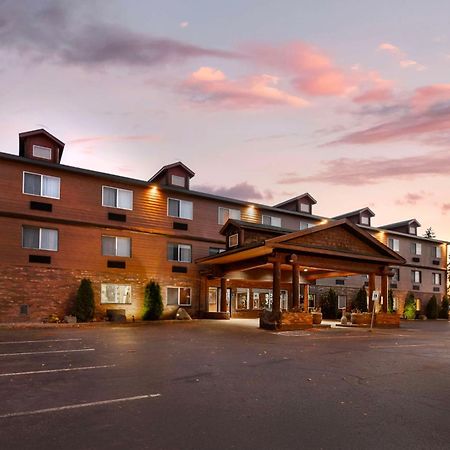 Best Western Plus Concord Inn Минокуа Екстериор снимка