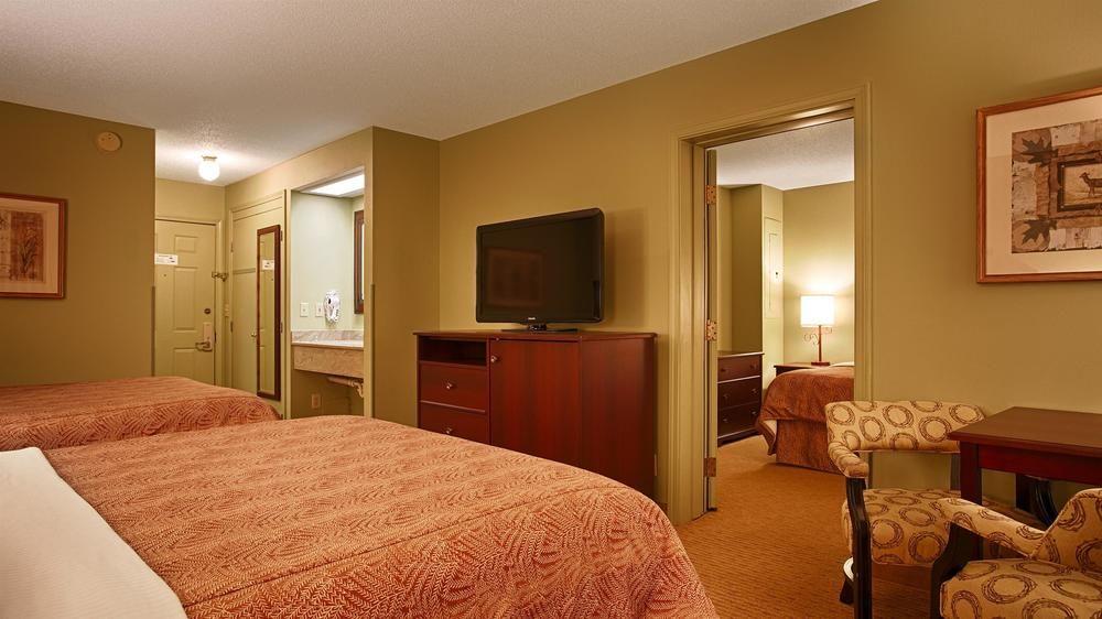 Best Western Plus Concord Inn Минокуа Екстериор снимка