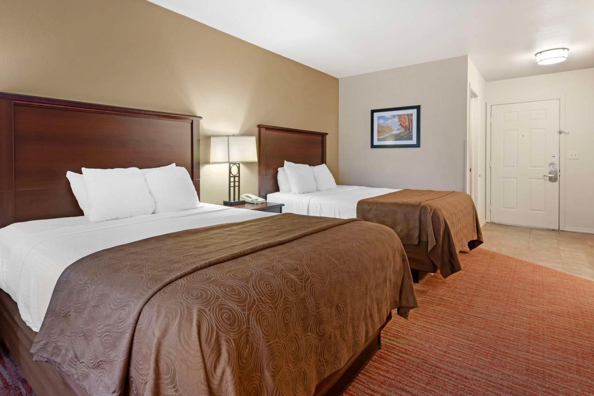 Best Western Plus Concord Inn Минокуа Екстериор снимка