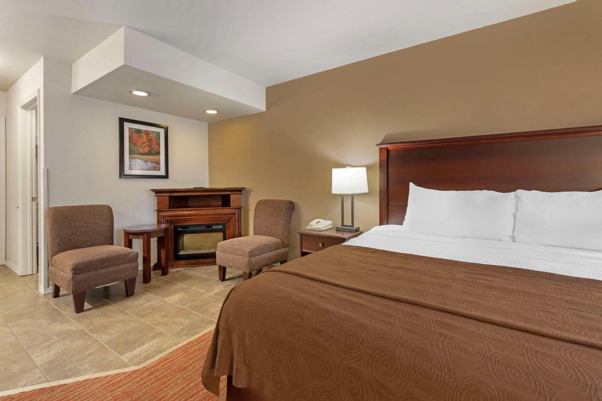 Best Western Plus Concord Inn Минокуа Екстериор снимка