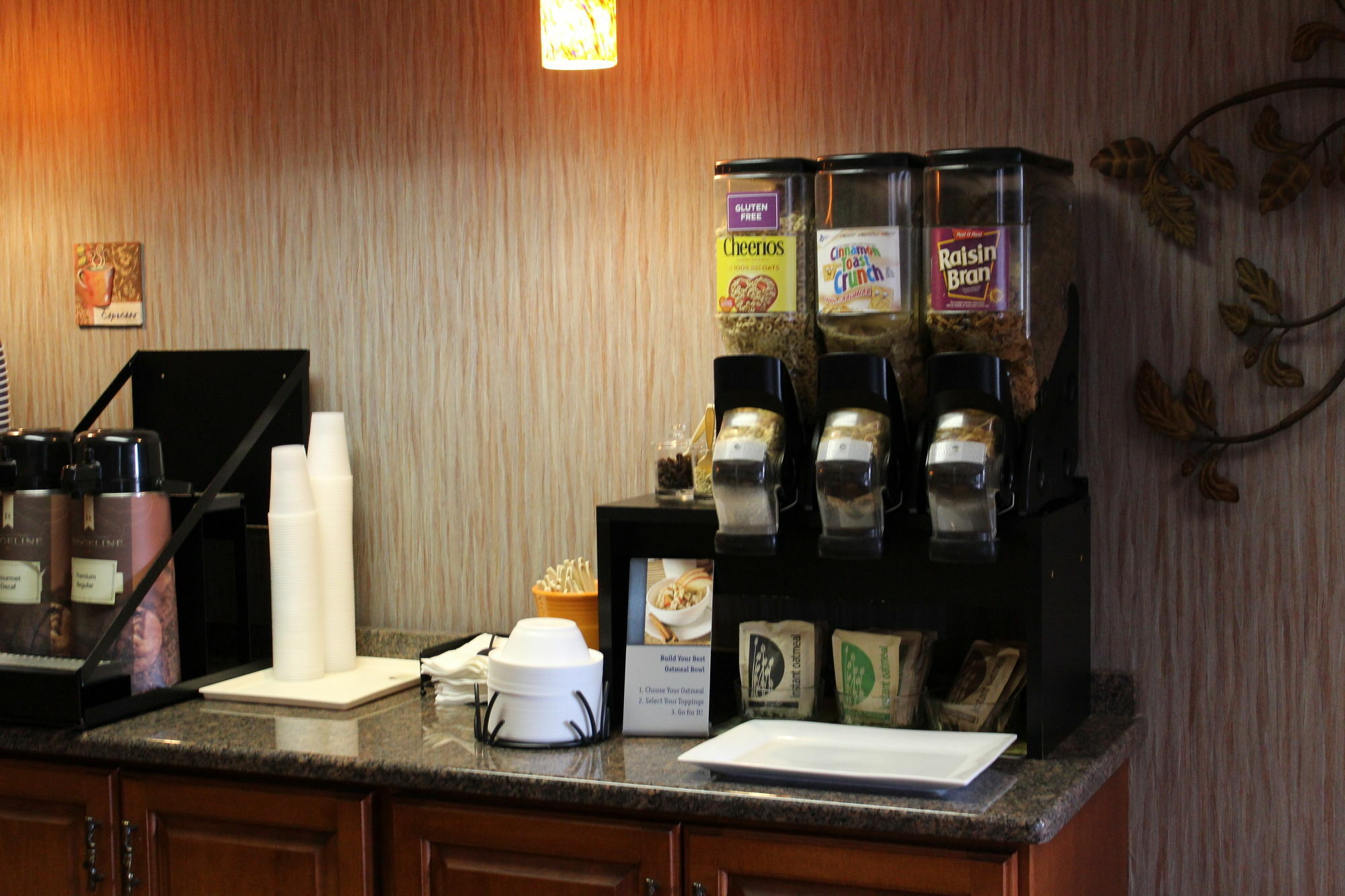 Best Western Plus Concord Inn Минокуа Екстериор снимка