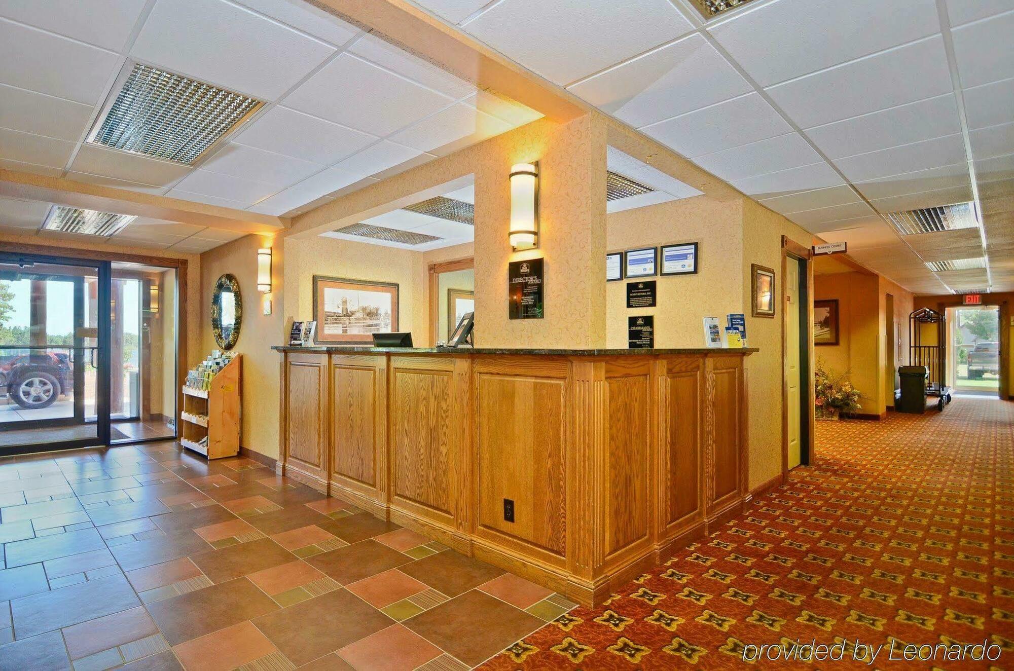 Best Western Plus Concord Inn Минокуа Екстериор снимка