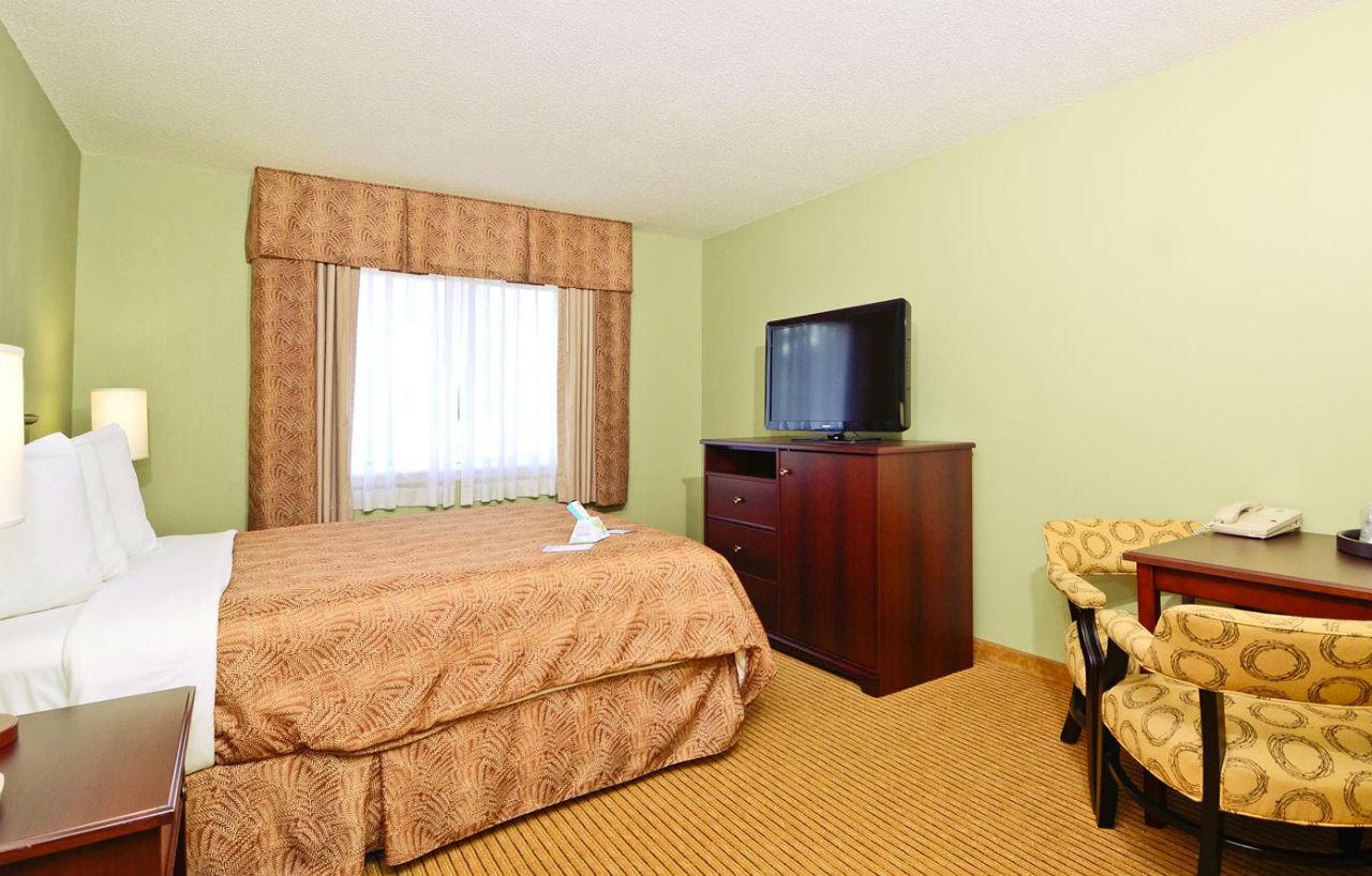 Best Western Plus Concord Inn Минокуа Екстериор снимка